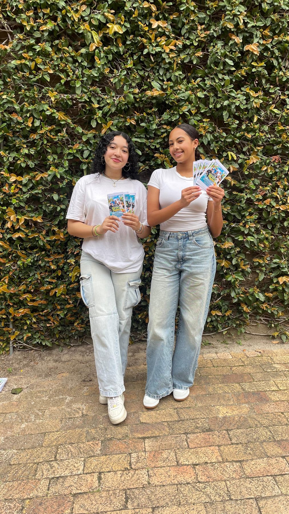Campaign support duo